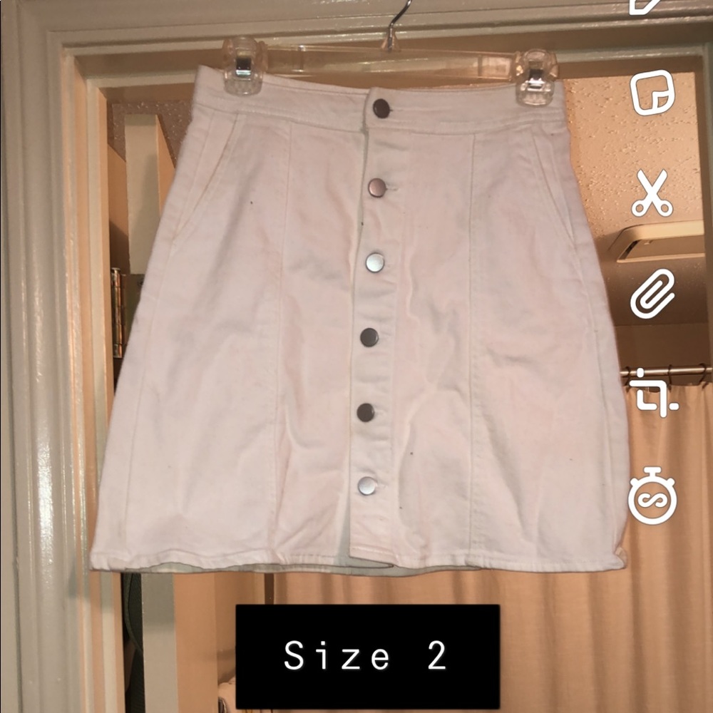 Size 2 white skirt